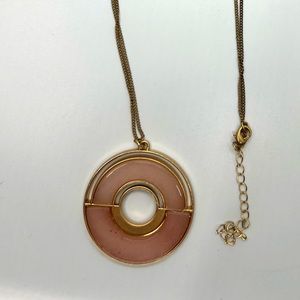Jewelry Special! ⭐️✨ Universal Thread Circle Pink Pendant Necklace